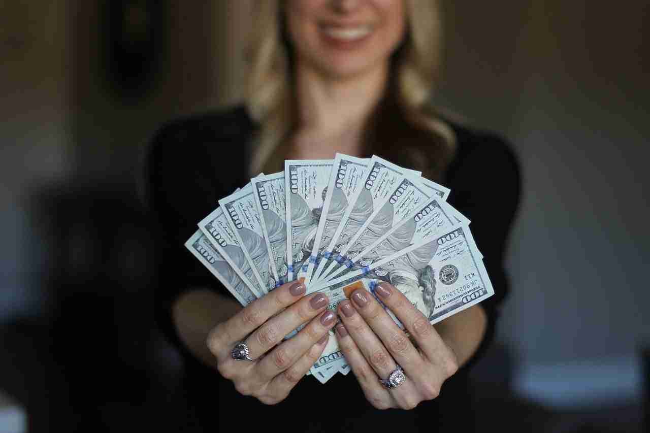 how-many-followers-do-you-need-to-get-paid-on-instagram