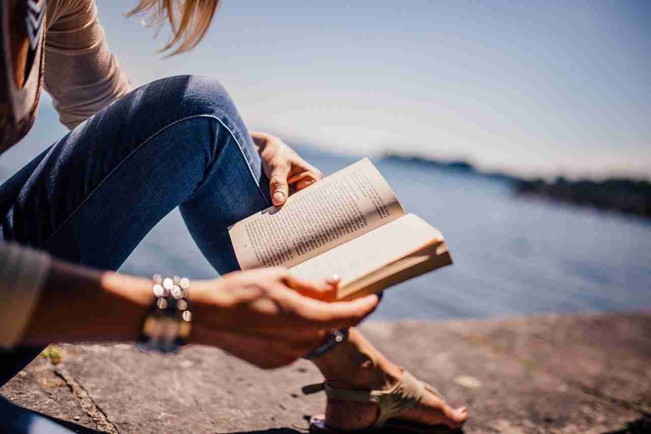 whatsapp-groups-for-book-lovers