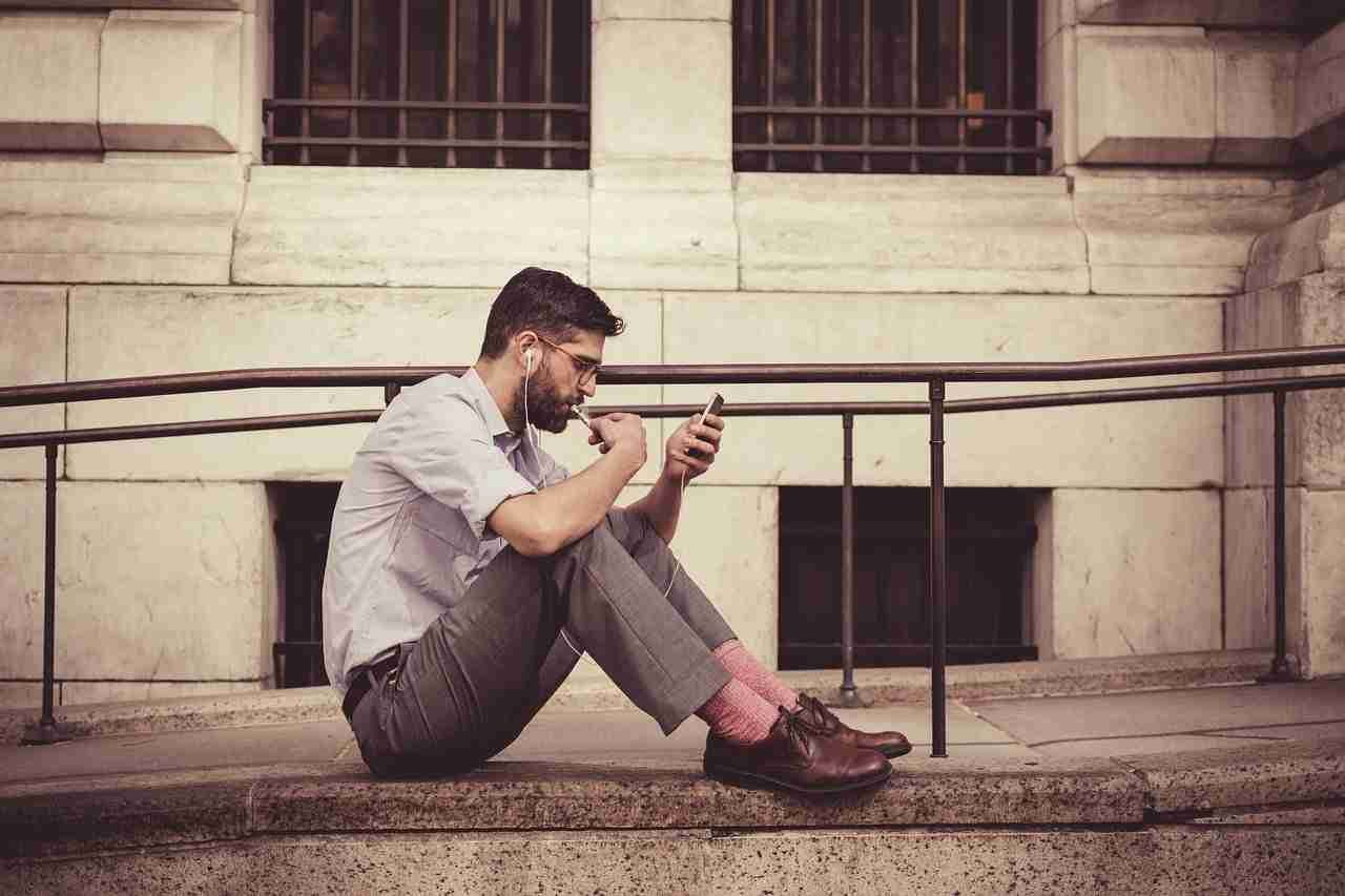 change-whatsapp-register-number